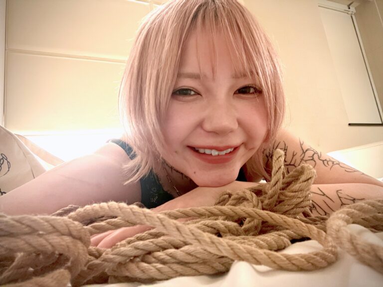 新川ゆずのプロフィール